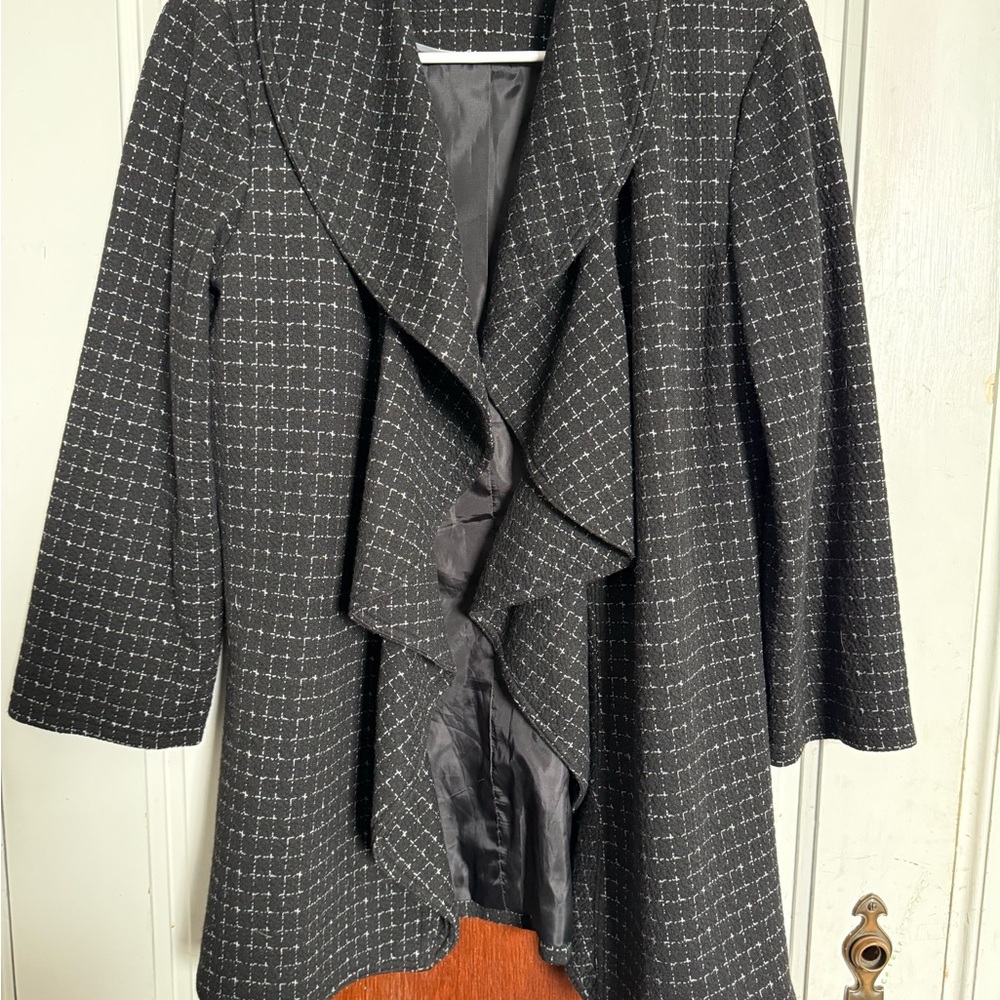 Calvin Klein Women's Black and White Patterned Blazer